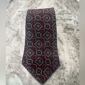 Yves Saint Laurent 100% Silk, Crepe Tie Maroon Navy Blue